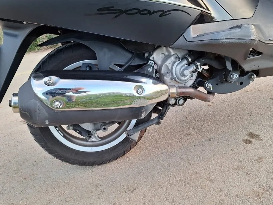 aprilia atlantic 300 sport 300 cm3, 2014 god. - slika 9
