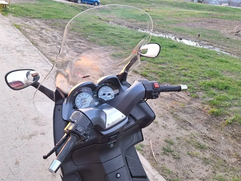 aprilia atlantic 300 sport 300 cm3, 2014 god. - slika 11