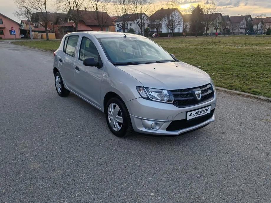 dacia sandero 0,9 tce 90,2015 g,66000 km, kartice24/36 rata - slika 3