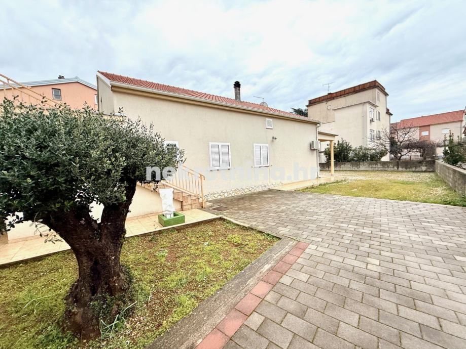 prodaja - samostojeća kuća - 300m2 - biograd na moru - slika 7