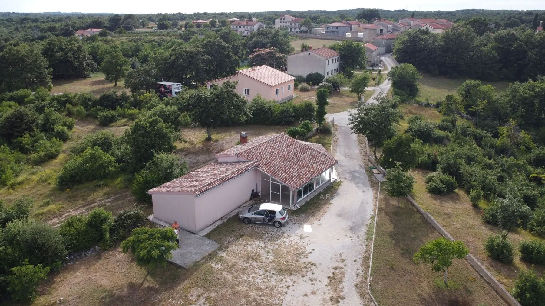 ideano imanje za investiciju u blizini pule - slika 10