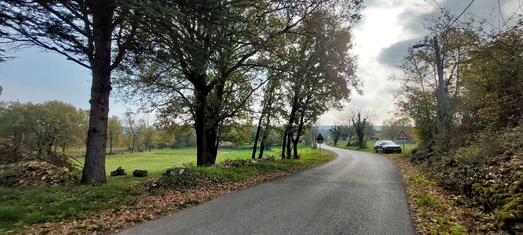2 parcele okružene prirodom s odličnim pristupom - slika 9