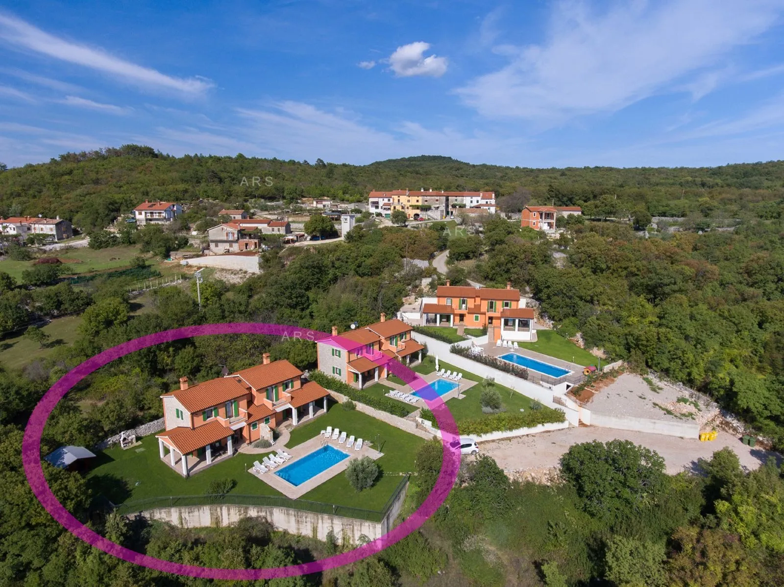 dvojna kuća s bazenom i predivnim panoramskim pogledom - slika 2