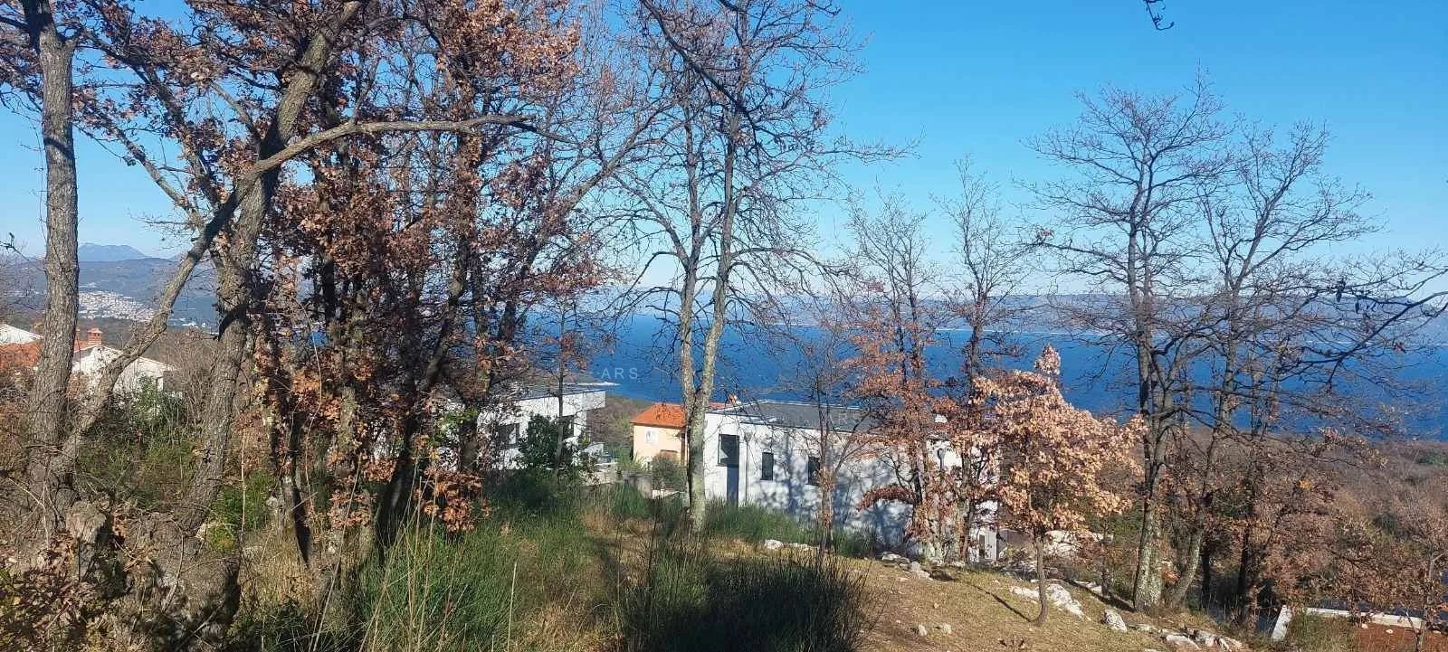 parcela s dozvolom i panoramskim pogledom na more - slika 15