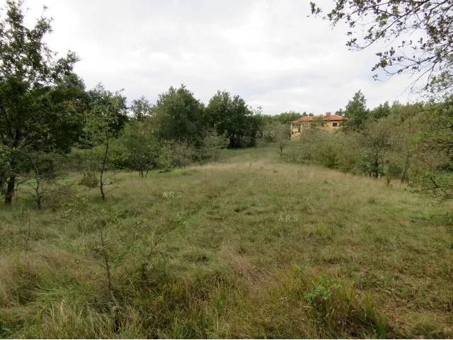 velika parcela za privatnost i mir - slika 4