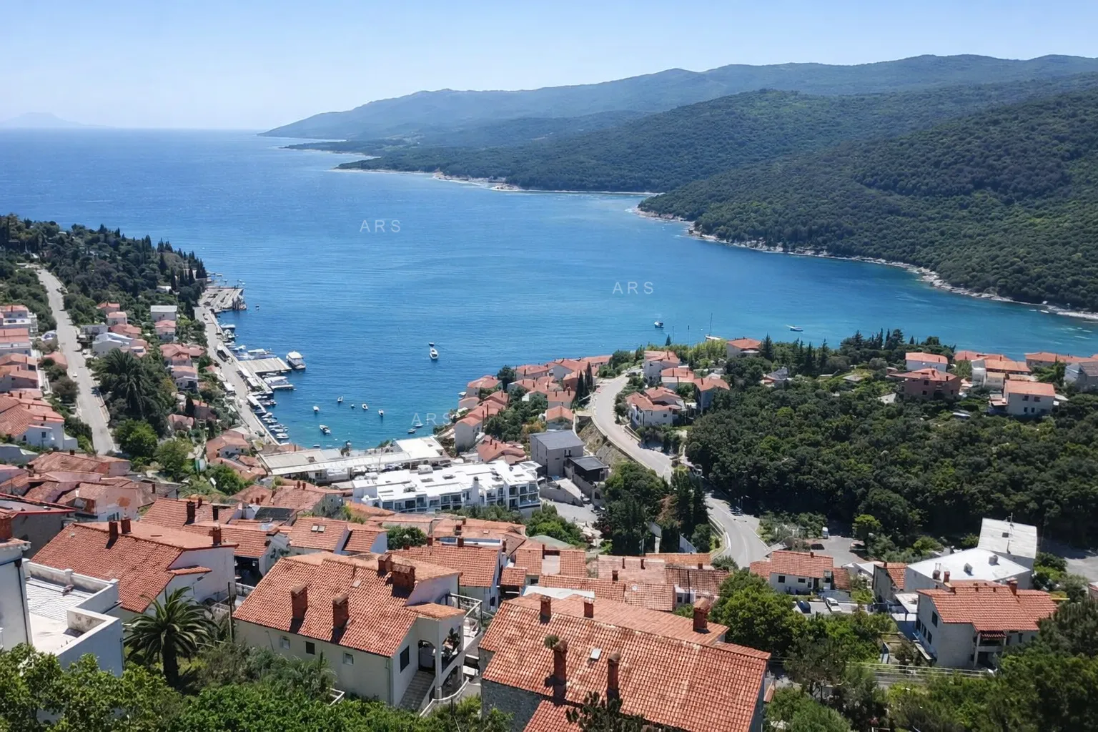 Ekskluzivna Kuća Na 3 Etaže I Impresivnim Pogledom Na More - Rabac, Labin