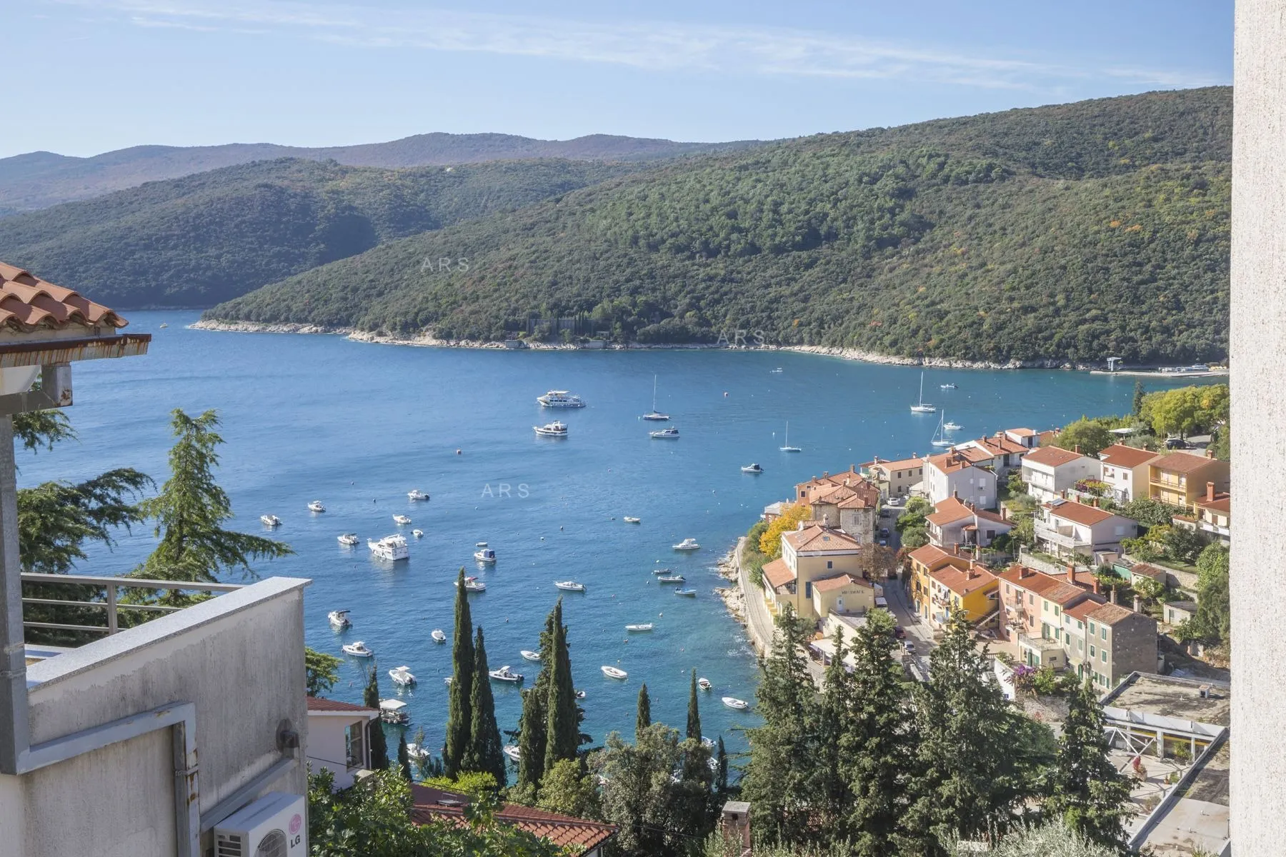 kuća na moru s prekrasnim pogledom na rabački zaljev - slika 2