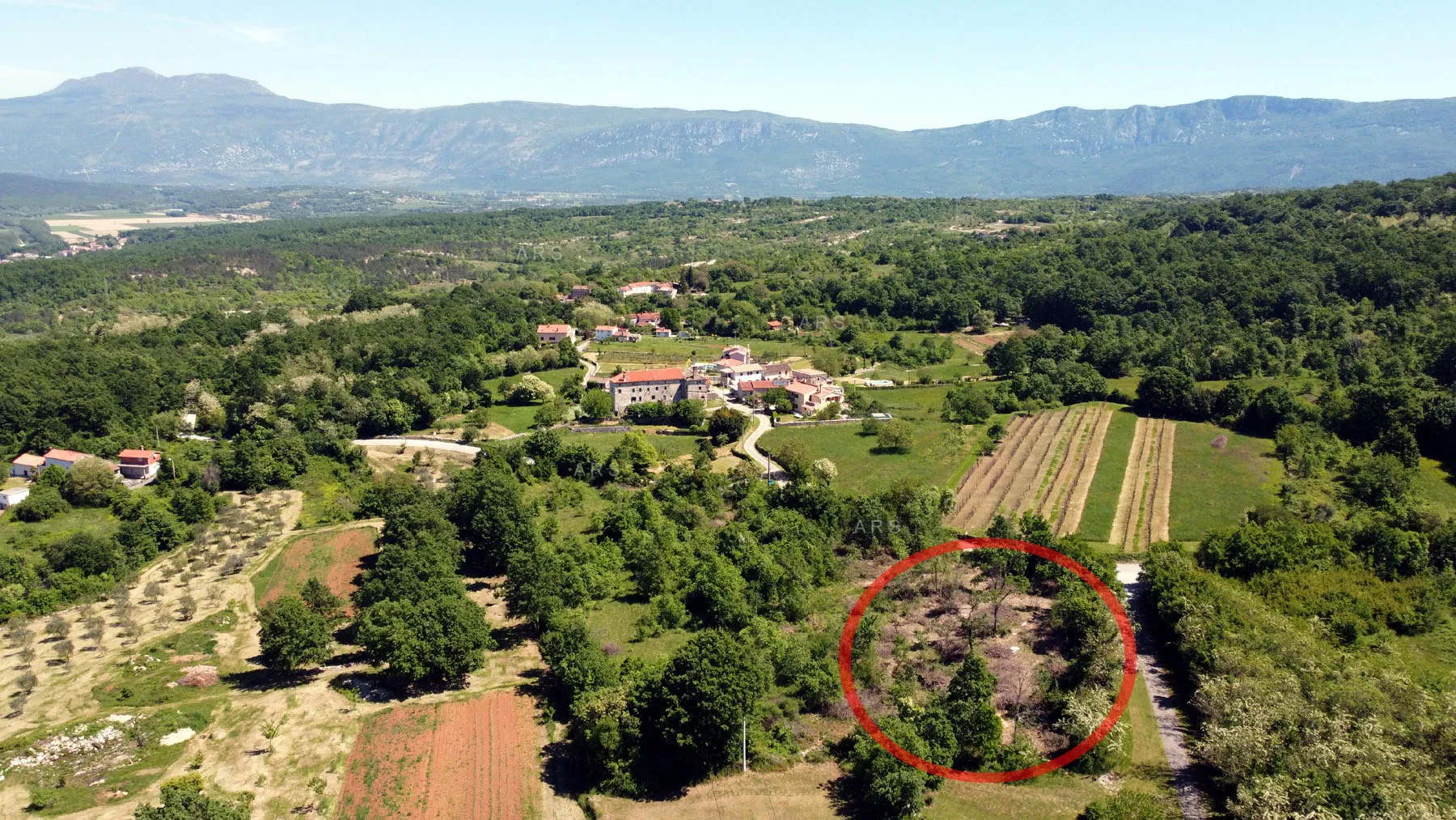 Kompleks Građevinskog I Poljoprivrednog Zemljišta S Pogledom Na Brežuljke - Labin, Labin
