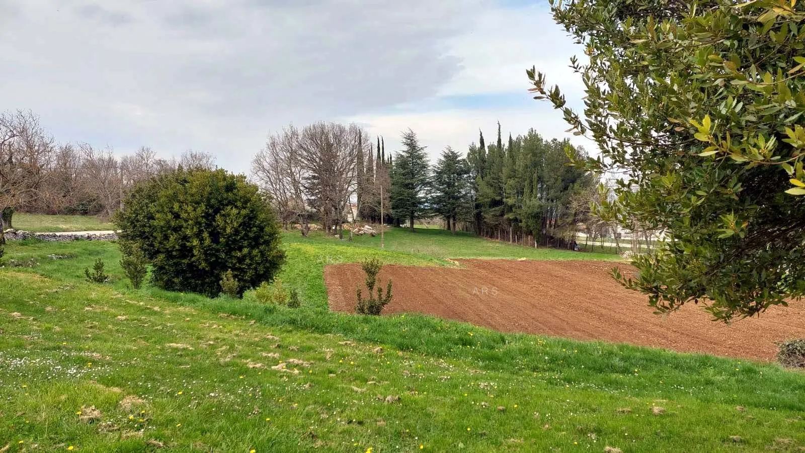 2 parcele okružene prirodom s odličnim pristupom - slika 5