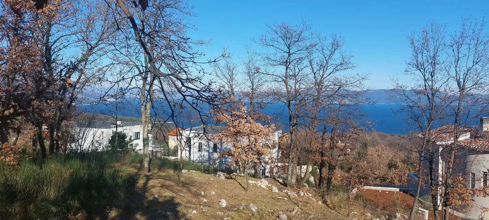 parcela s dozvolom i panoramskim pogledom na more - slika 6