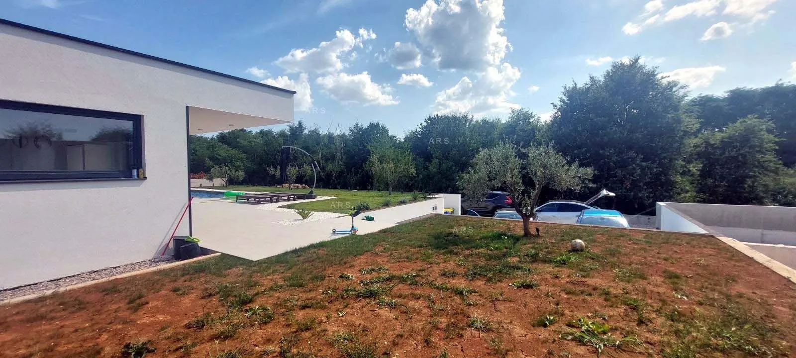 prekrasna vila – dio luksuznog kompleksa - slika 6