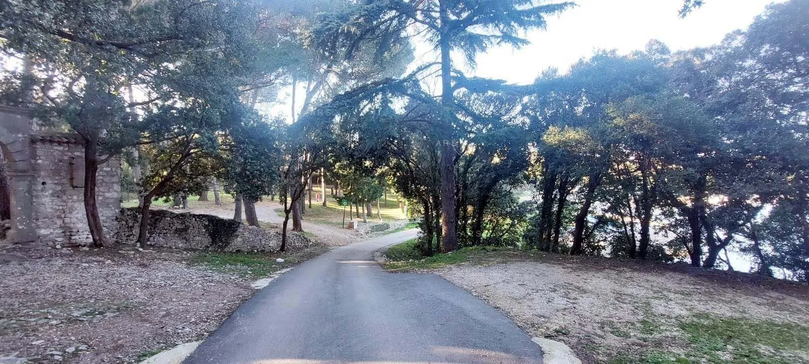 parcela s pogledom na more i samo 3km do plaža - slika 8