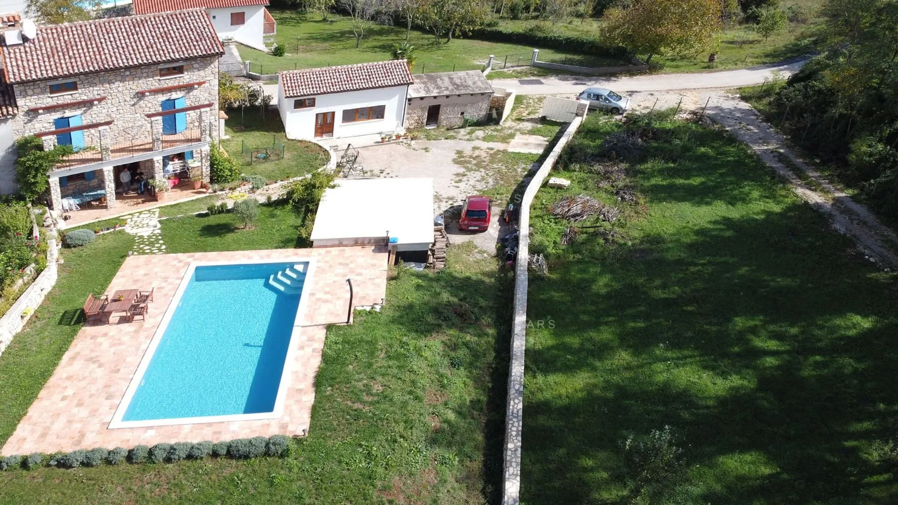 Elegantno Obnovljena Kamena Kuća S Velikim Zemljištem - Labin, Labin