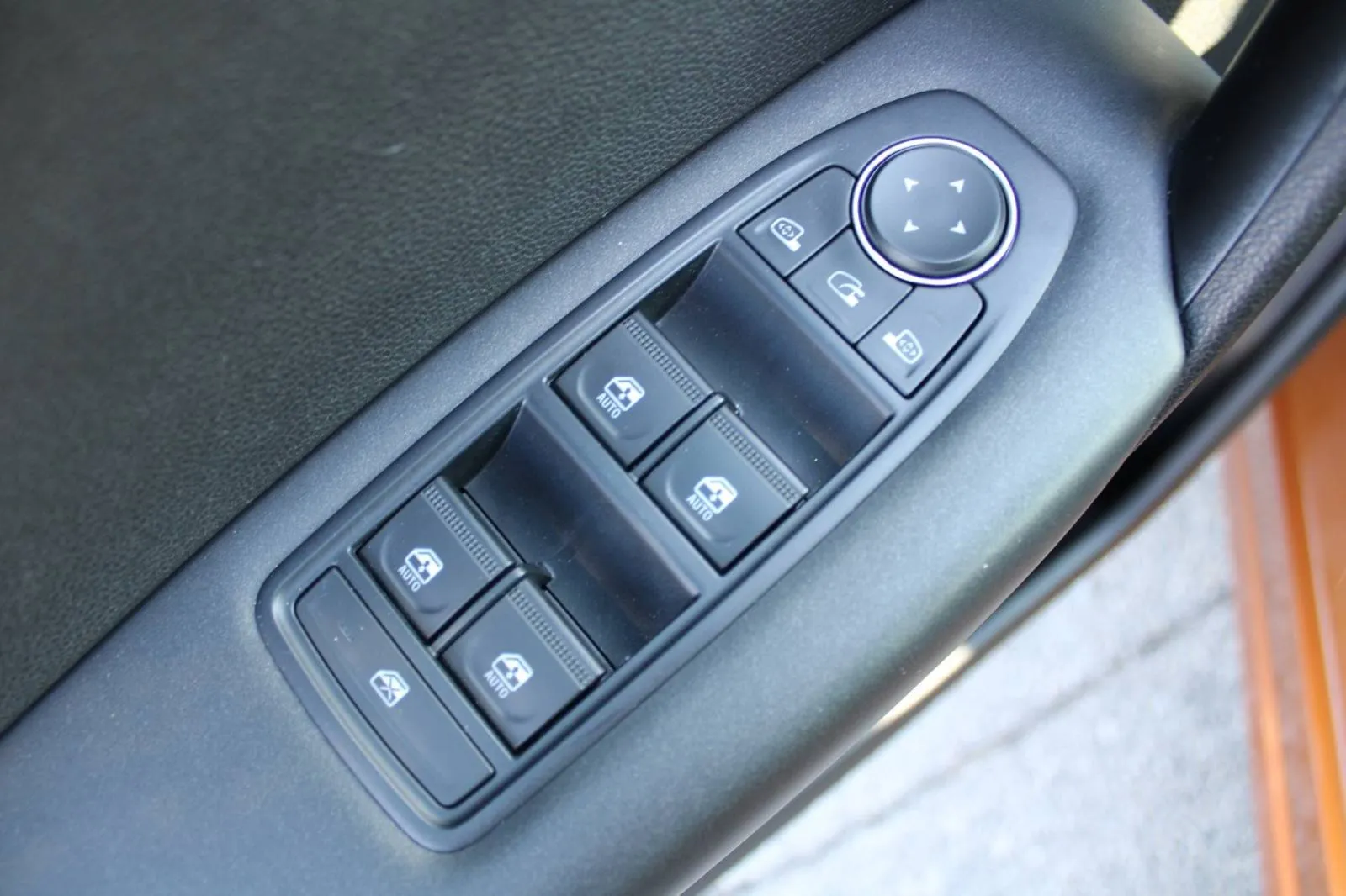 renault captur 1.6 e-tech 160 automatik *led, kamera* - slika 18