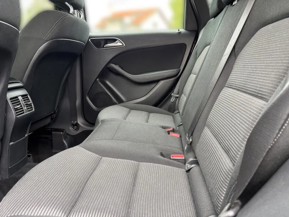 mercedes-benz b-klasa 200 d automatik - slika 11