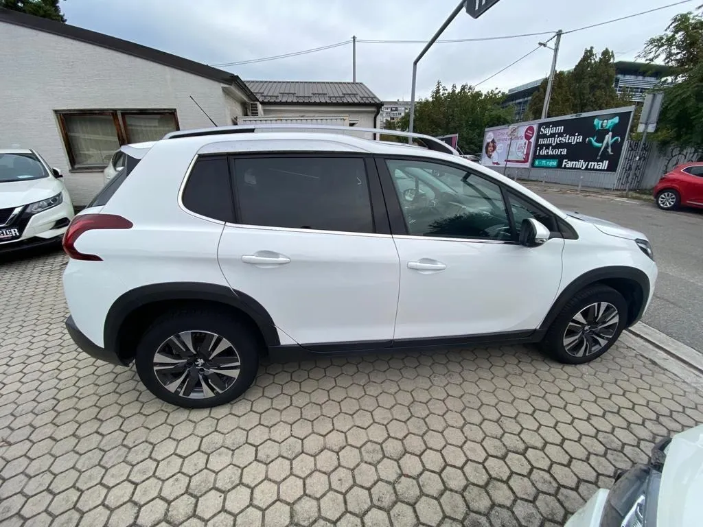 peugeot 2008 1,2 puretech, navi, tempomat, 4x garancija! - slika 8