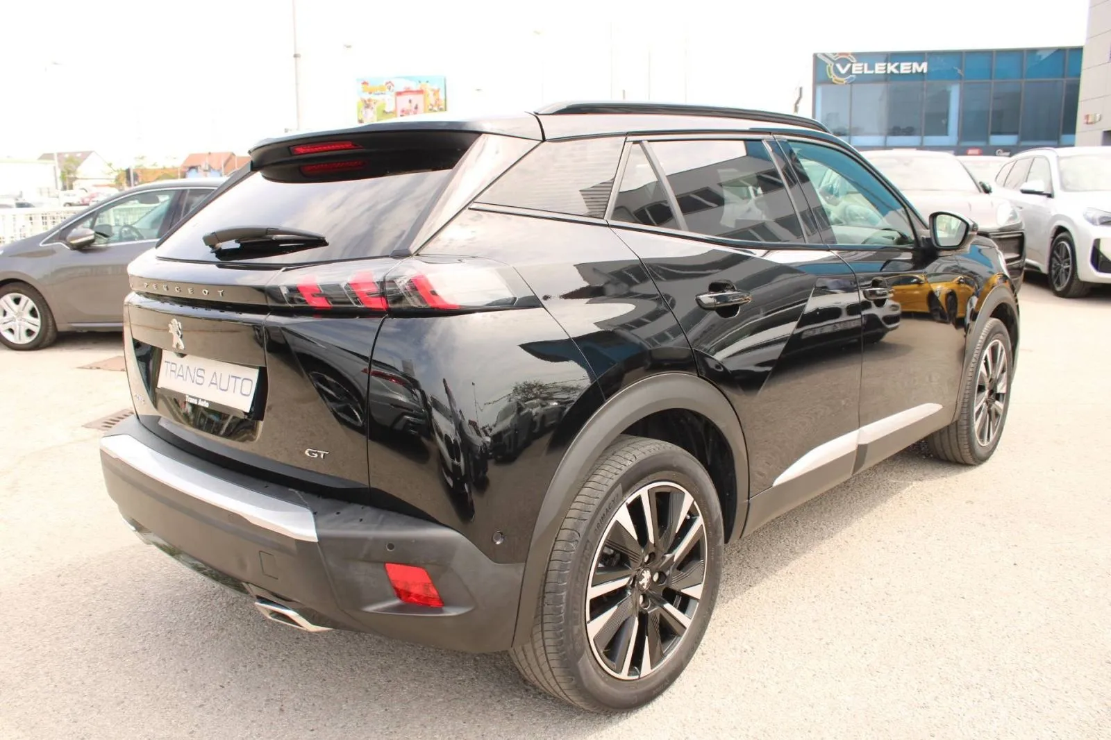peugeot 2008 155 gt line automatik *panorama, led, kamera* - slika 5