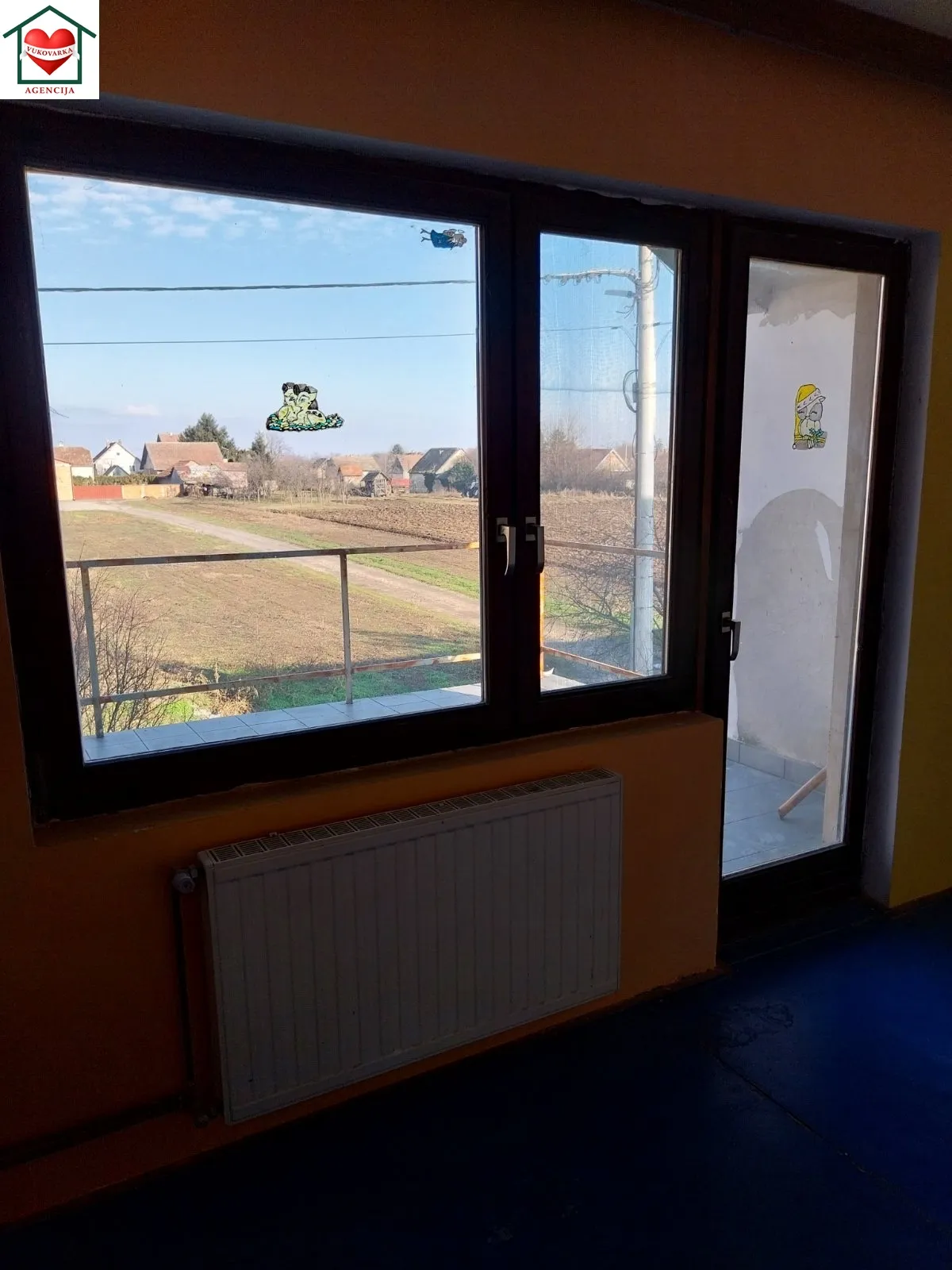 65. vukovar, sotin v. nazora 58, kuća s 2 stana 308 m2, 3 garaže 61m2 - slika 10