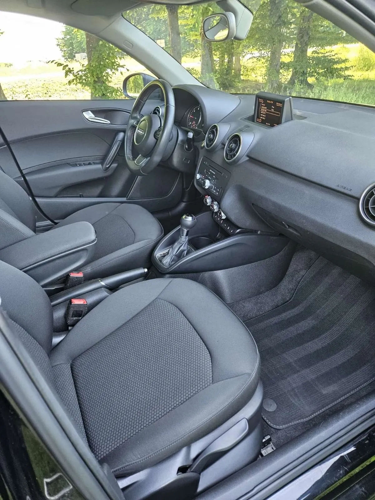 audi a1 1,6 tdi s-tronic - slika 11