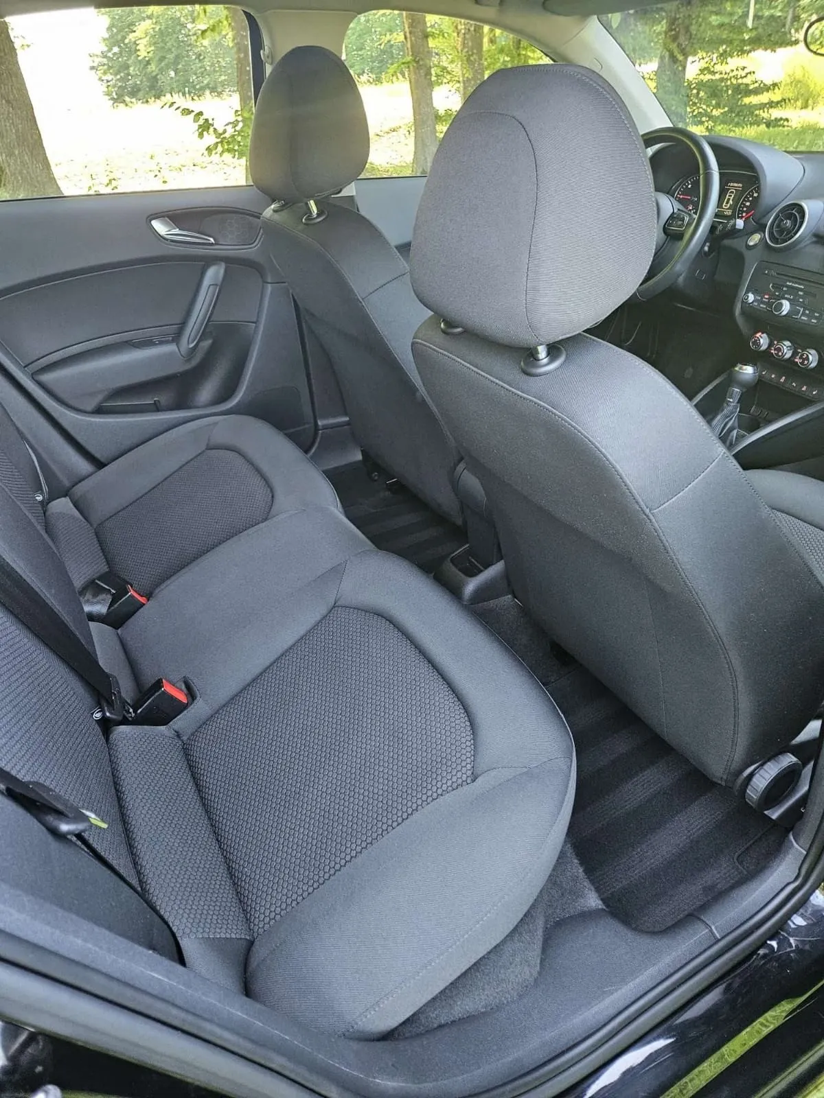 audi a1 1,6 tdi s-tronic - slika 12