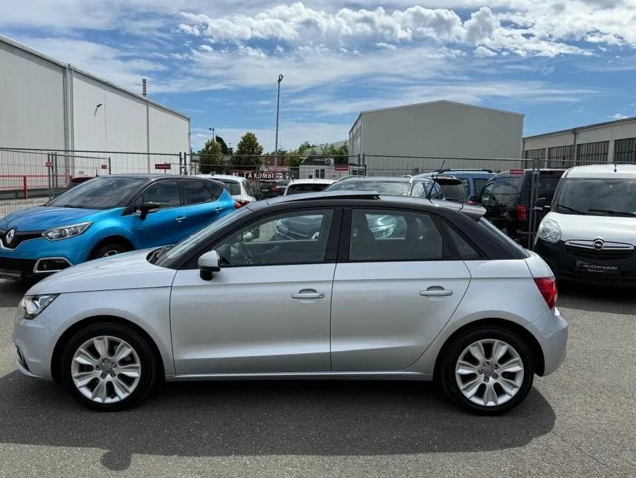 audi a1 1,6 tdi | xenon | servisna | šiber | 2 seta kotača | - slika 2