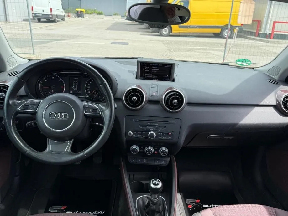 audi a1 1,6 tdi | xenon | servisna | šiber | 2 seta kotača | - slika 13