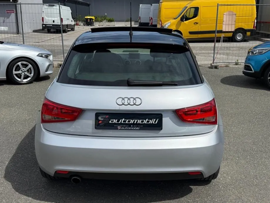 audi a1 1,6 tdi | xenon | servisna | šiber | 2 seta kotača | - slika 4