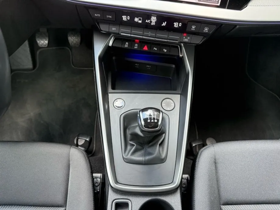 audi a3 35 tfsi °virtual°navigacija°kamera°matrix°reg:22.04.2027° - slika 15