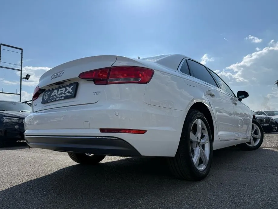 audi a4 2.0 tdi s-tronic sport °virtual°velika navi°sportska sjedala° - slika 23