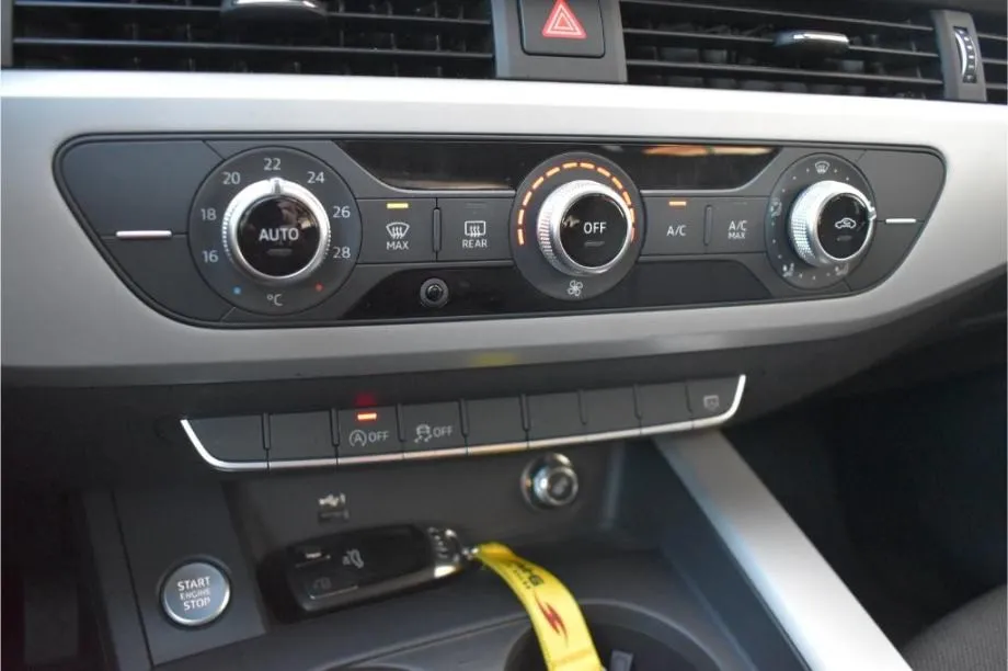 audi a4 30 tdi avant automatik s-tronic,facelift ***veliki servis*** - slika 19