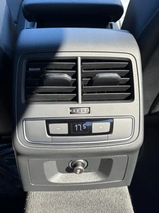 audi a4 35 tdi s-line+;u pdv-u;full;hr;54tkm;1vl;3 zone klima;grsj;app - slika 12