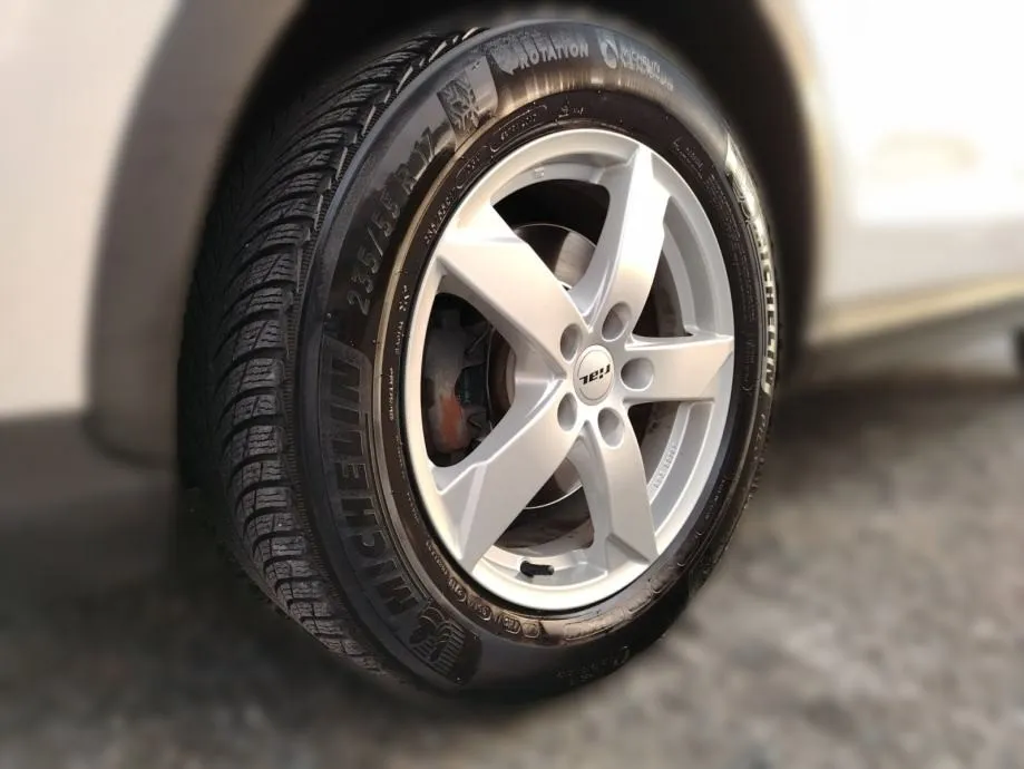 audi q3 2,0 tdi s tronic - slika 6