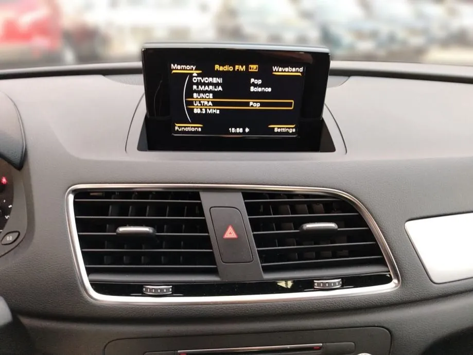 audi q3 2,0 tdi s tronic - slika 9
