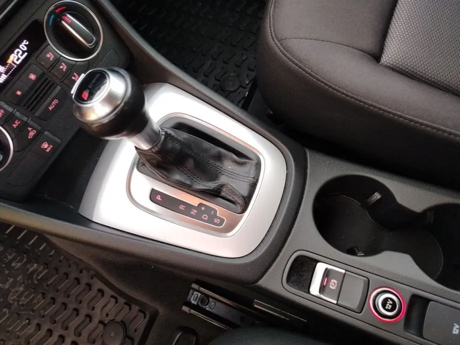 audi q3 2,0 tdi s tronic - slika 13
