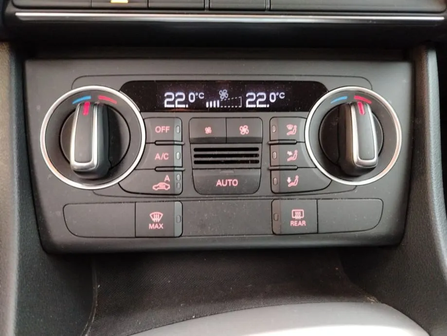 audi q3 2,0 tdi s tronic - slika 14