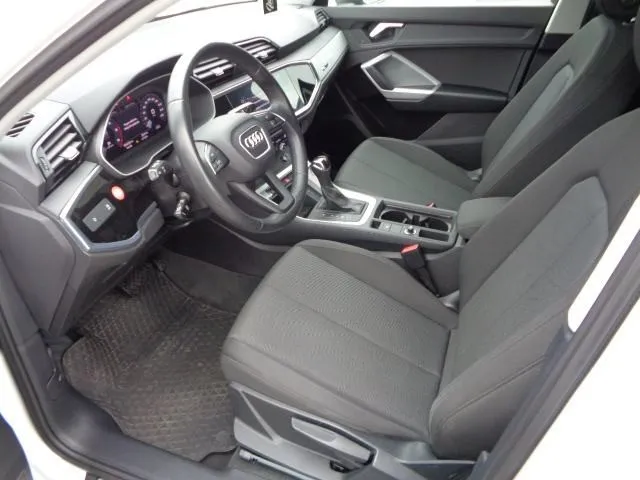 audi q3 sb 2,0 tdi aut sline/led/virt/grsj/laas/pdc/app/kuka/19''/... - slika 13