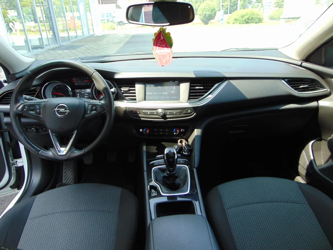 opel insignia grand sport 1,6 cdti edition - slika 9