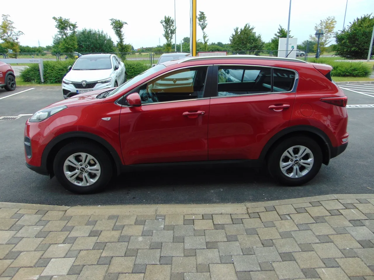 kia sportage 2wd 1,6 gdi lx active eco - slika 6