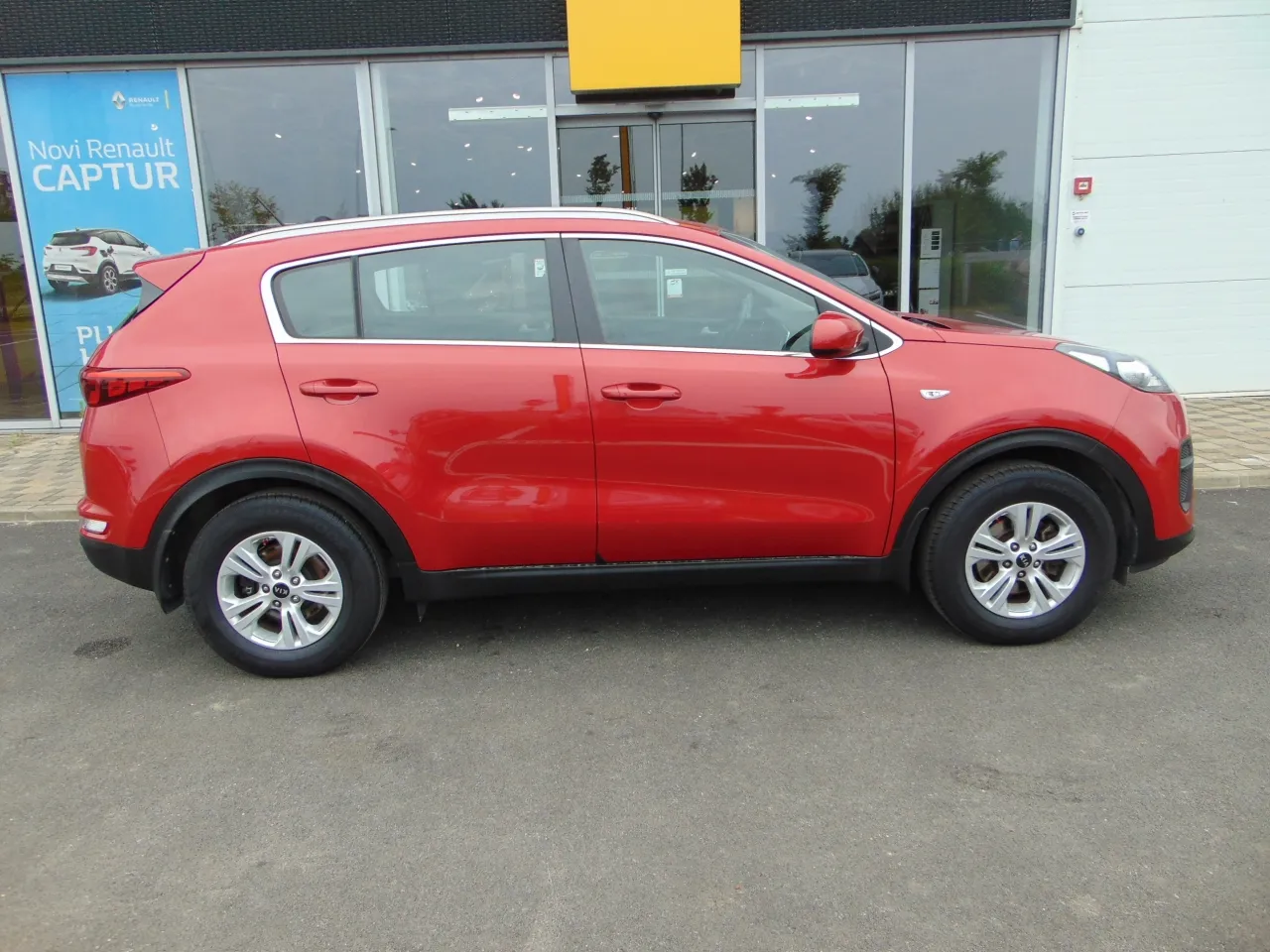 kia sportage 2wd 1,6 gdi lx active eco - slika 5