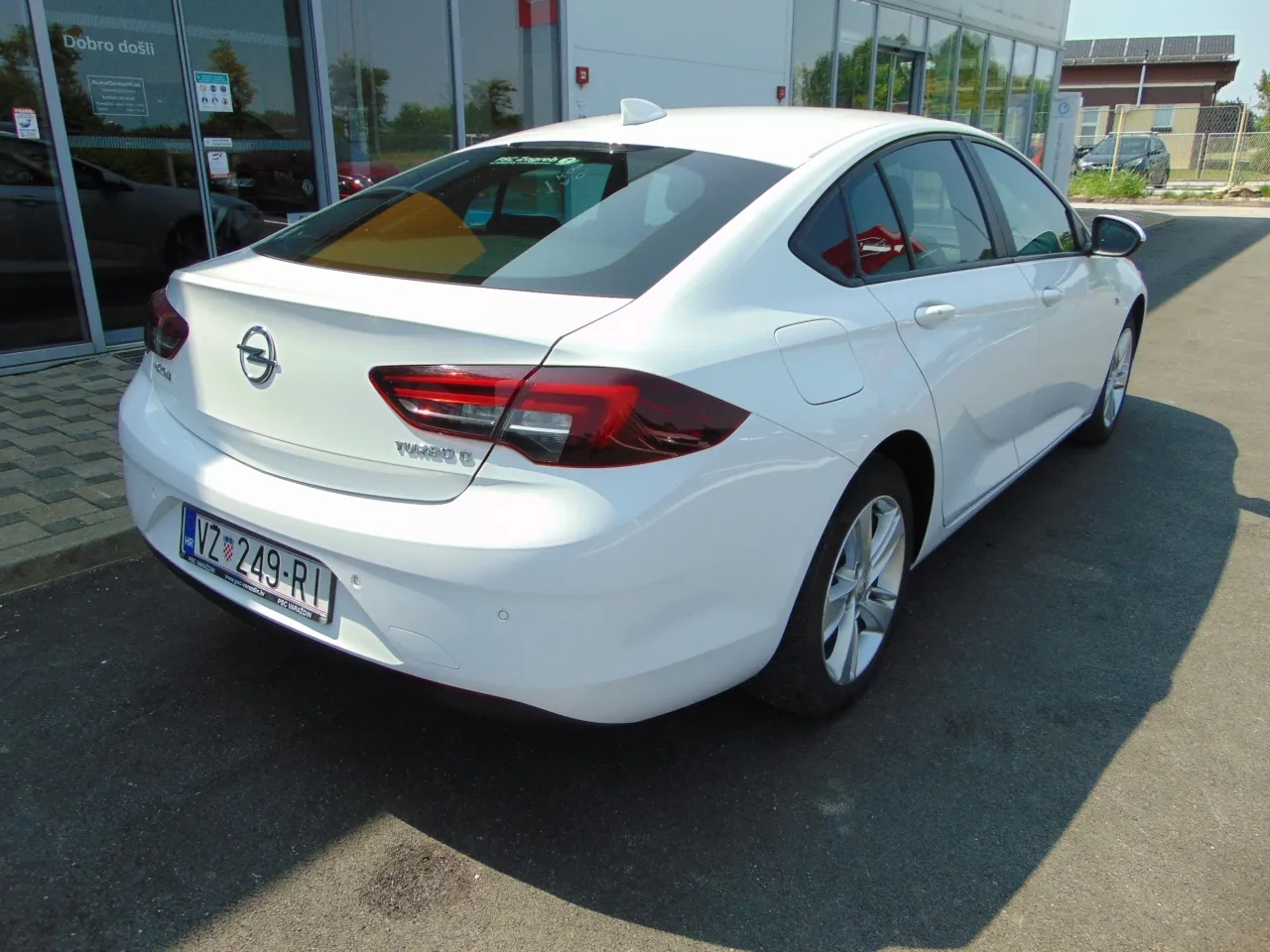 opel insignia grand sport 1,6 cdti edition - slika 7