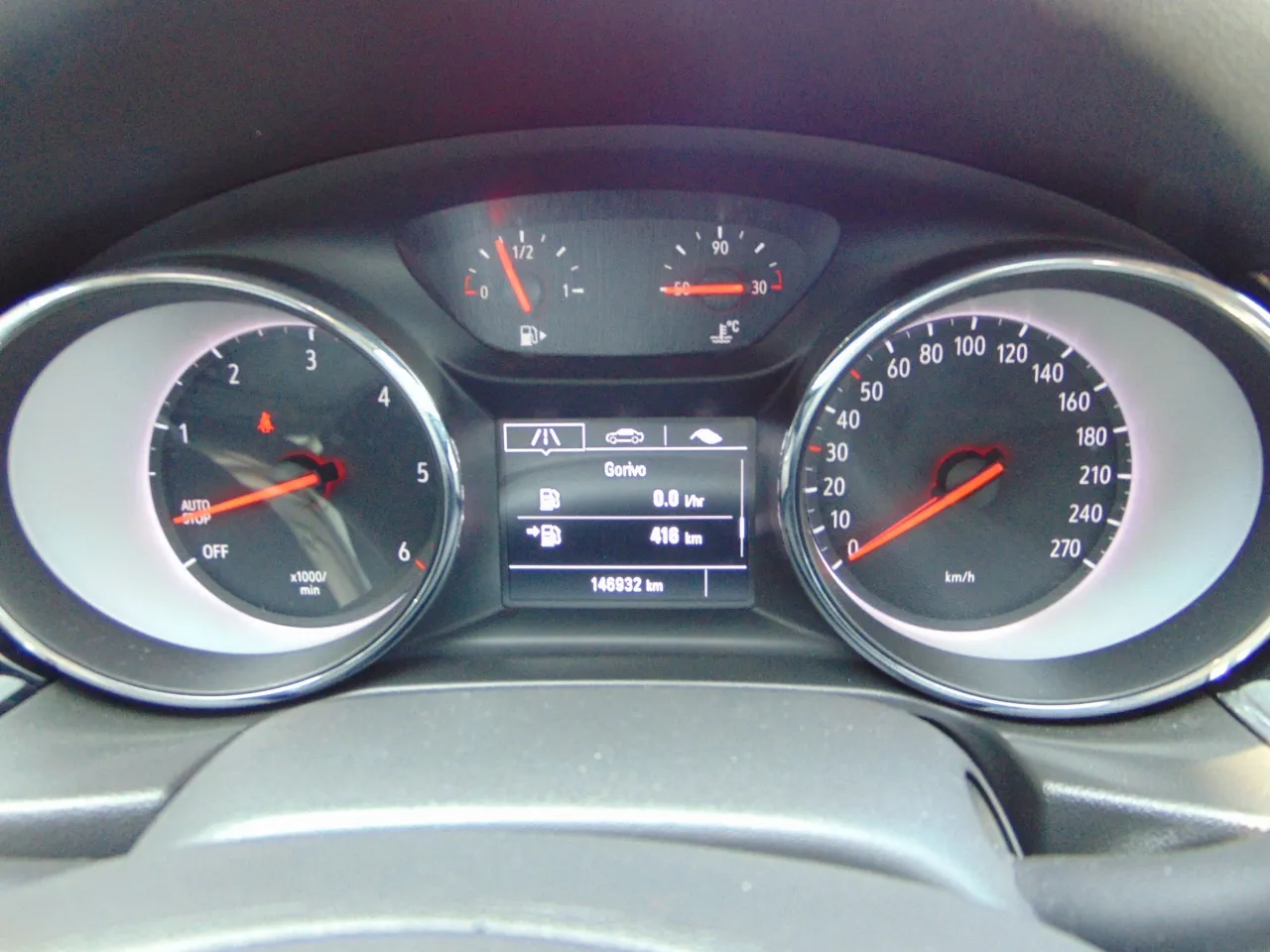 opel insignia grand sport 1,6 cdti edition - slika 11