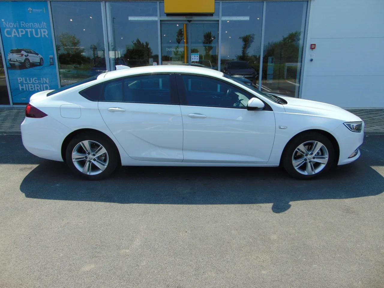 opel insignia grand sport 1,6 cdti edition - slika 6