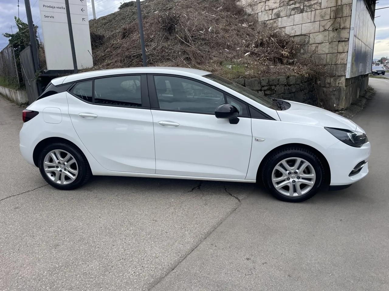 opel astra 1,5 d edition - slika 4