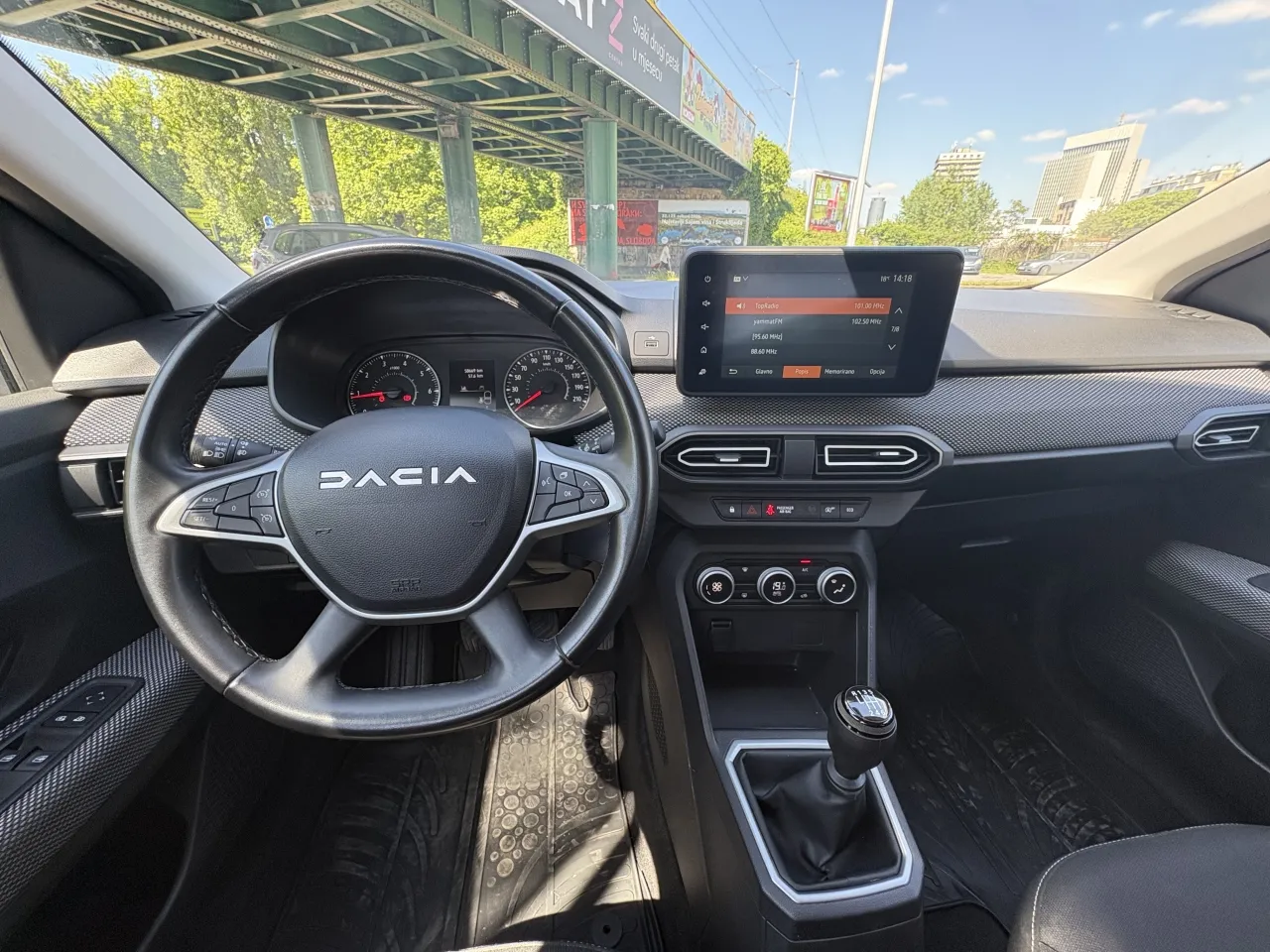 dacia jogger 1,0 tce 110 expression (5 sjedala) - slika 12