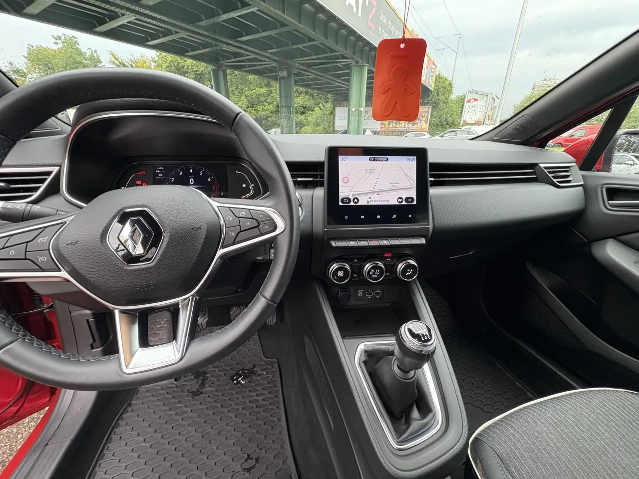 renault clio tce 90 intens - slika 17
