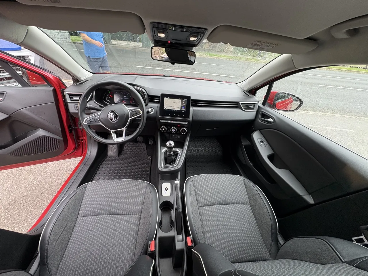 renault clio tce 90 intens - slika 13