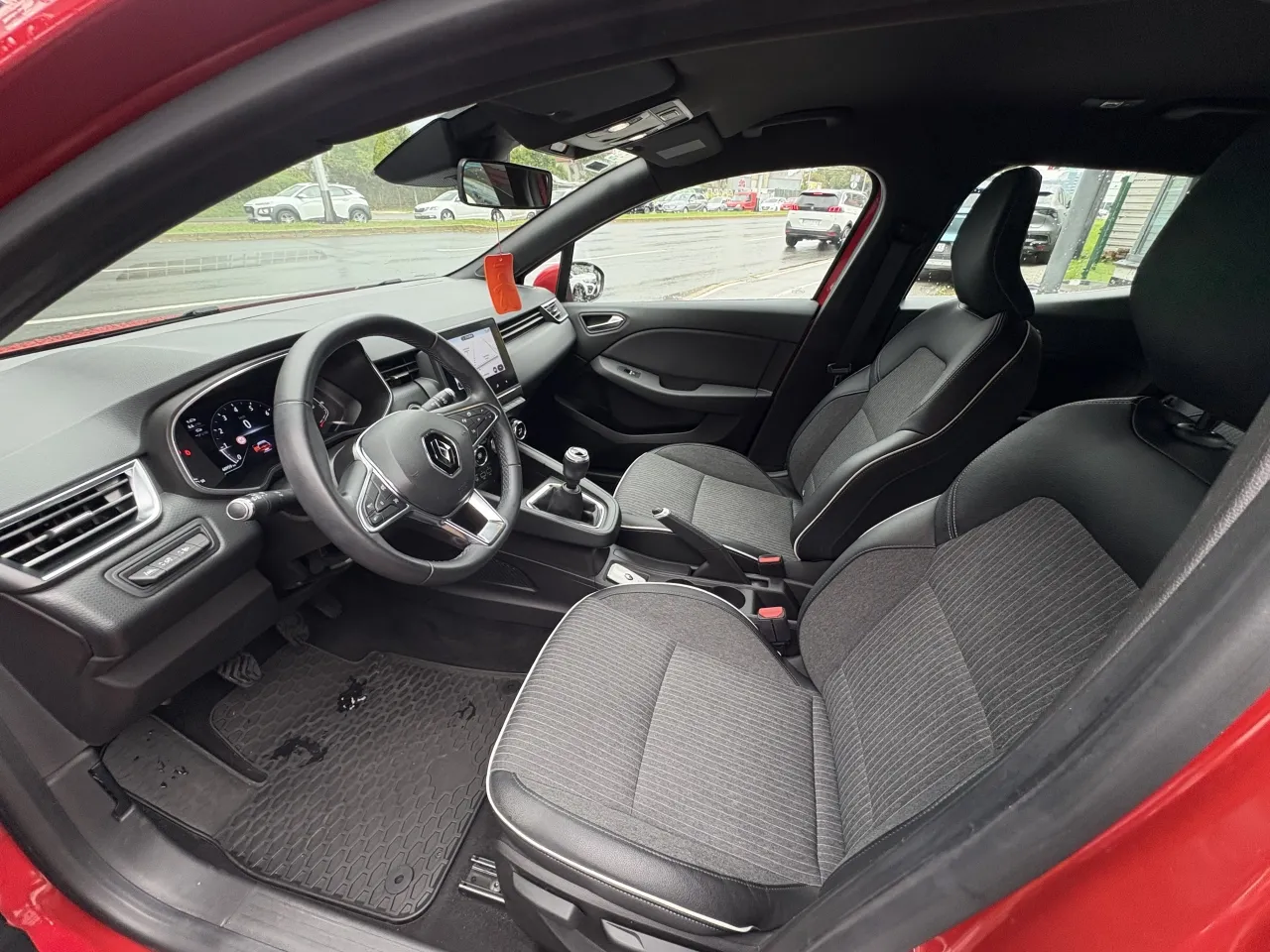 renault clio tce 90 intens - slika 11