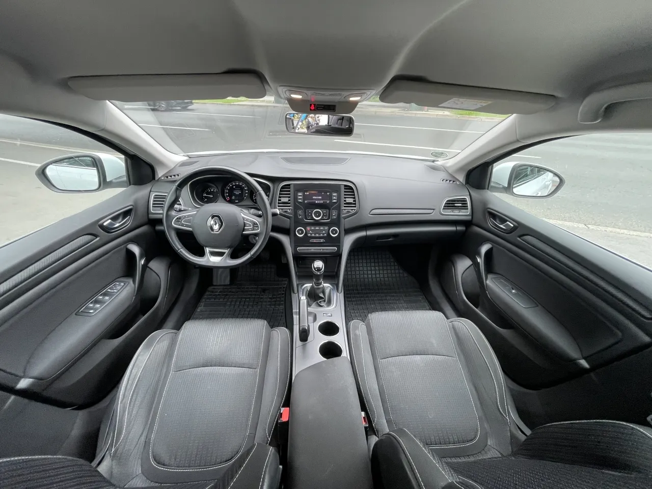 renault mégane grandtour dci 110 energy business - slika 11