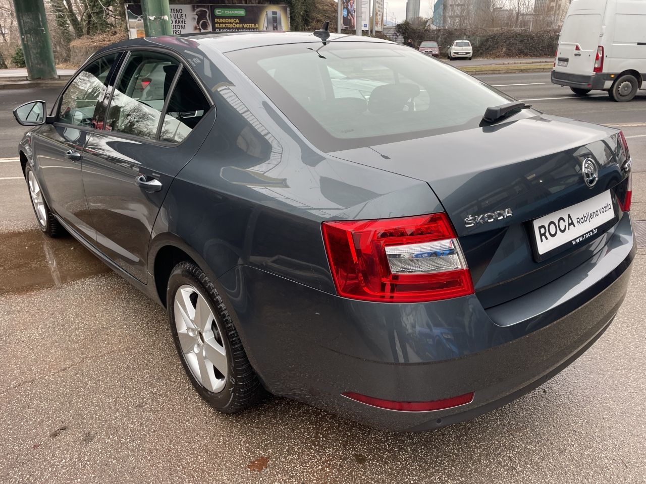 škoda octavia 1,6 tdi style - slika 7