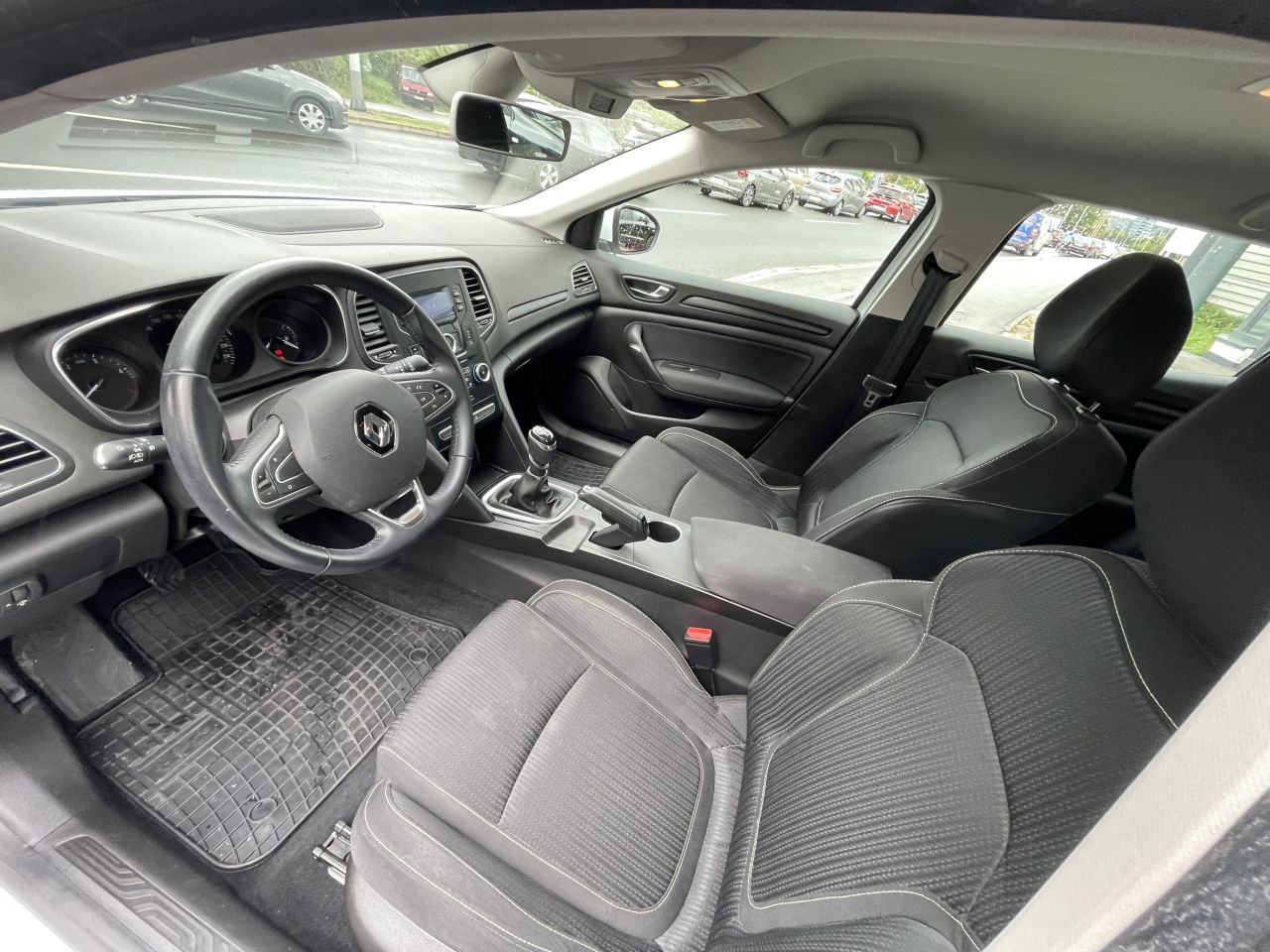 renault mégane berline blue dci 95 business - slika 11